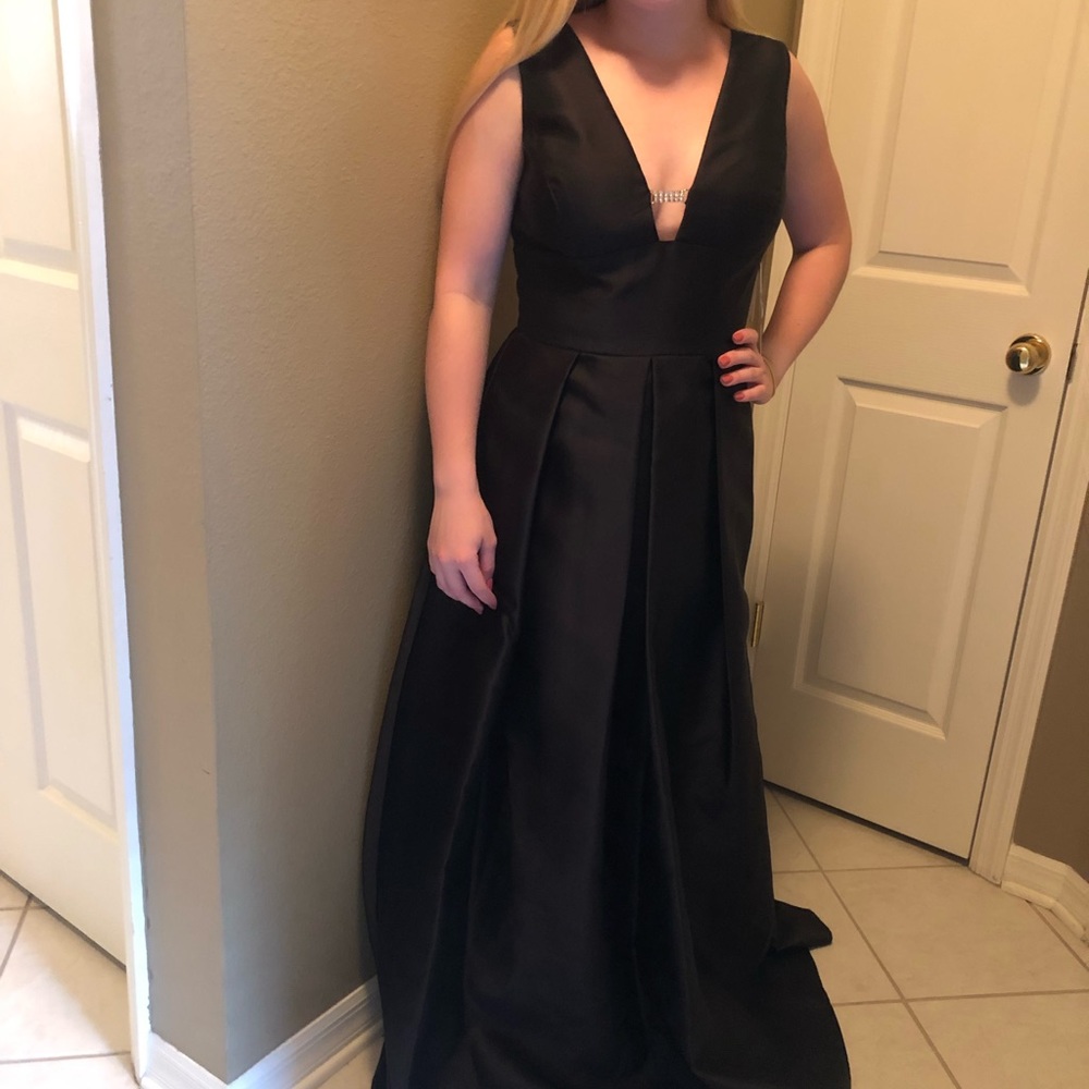 Black Prom Dress (Never worn out)